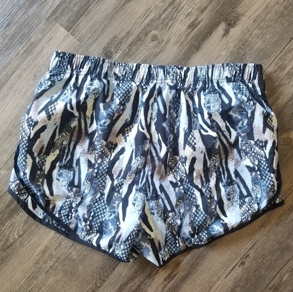 Calvin Klein Animal Print Athletic Shorts - Picture 3 of 4